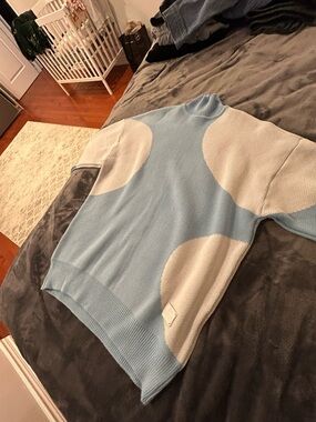 Light Blue and White details long Sweater and white tights